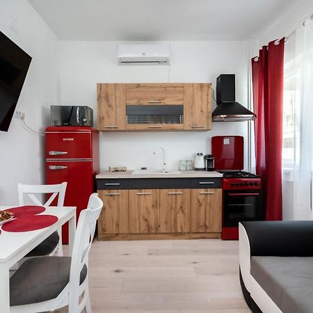 Spacious And Cozy Apartment In Central Bukarest Eksteriør billede