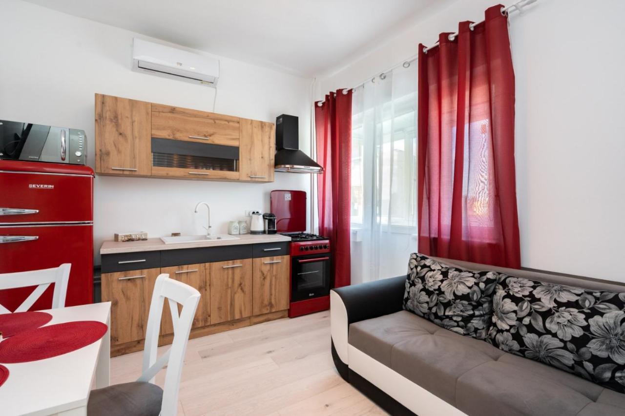 Spacious And Cozy Apartment In Central Bukarest Eksteriør billede
