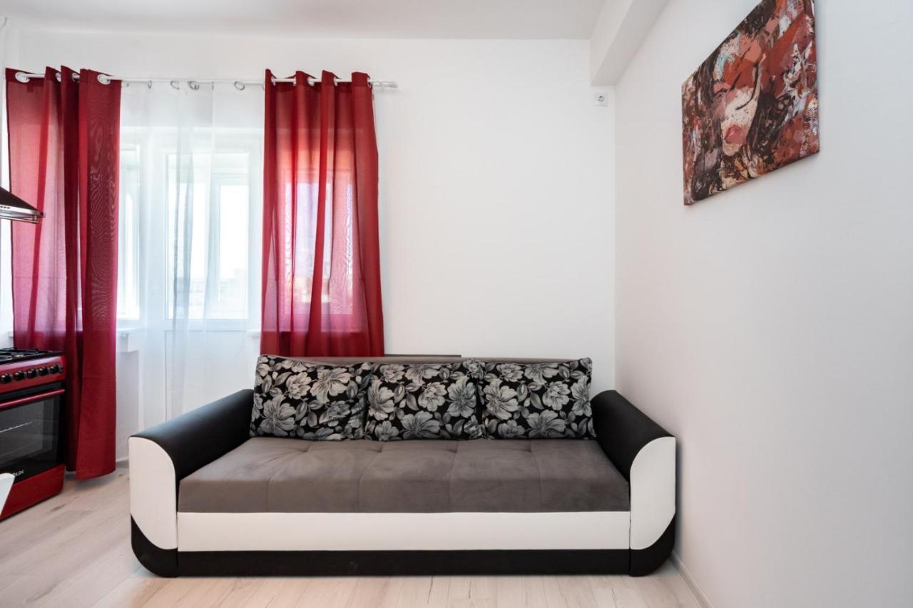 Spacious And Cozy Apartment In Central Bukarest Eksteriør billede