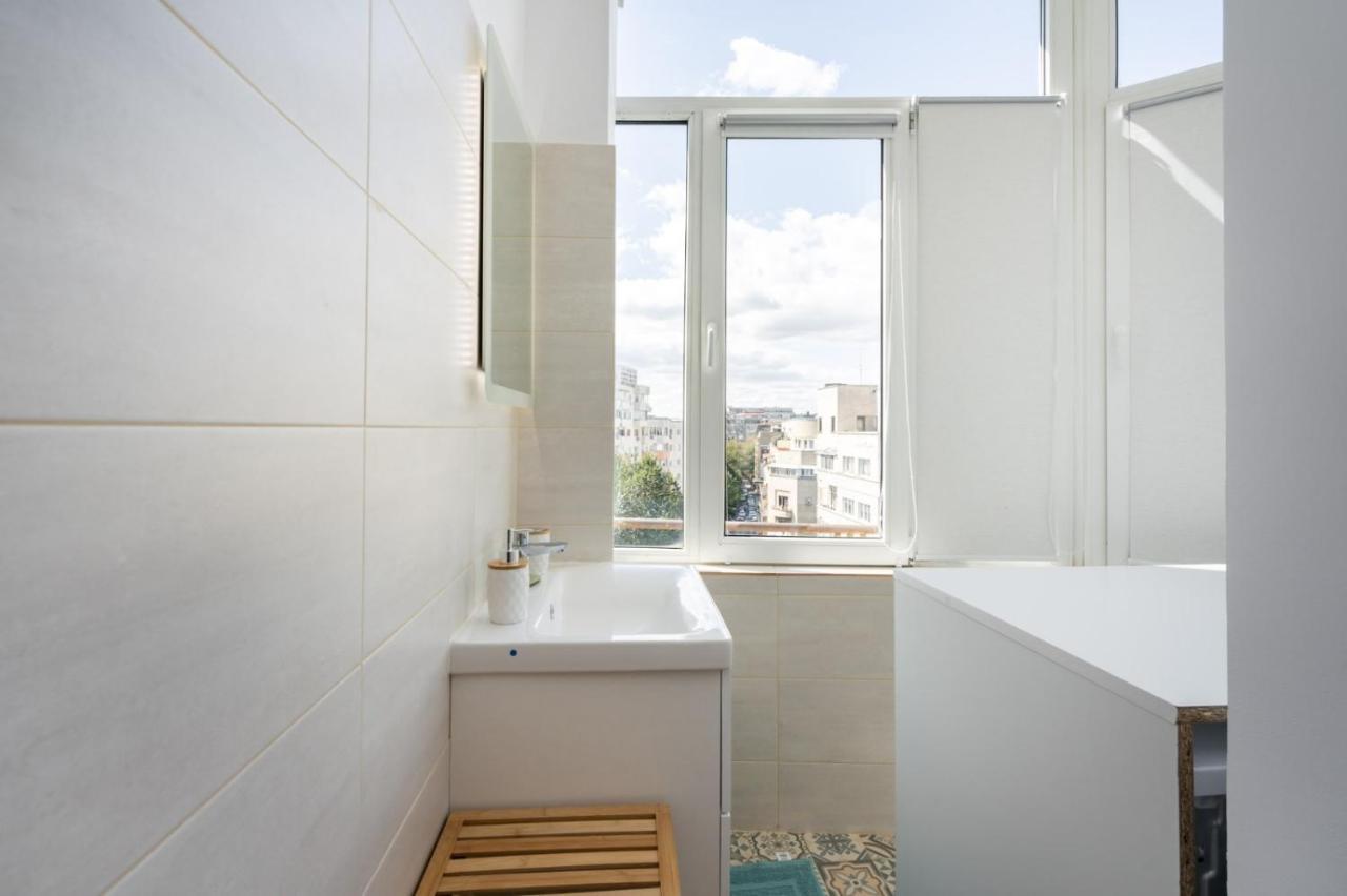 Spacious And Cozy Apartment In Central Bukarest Eksteriør billede