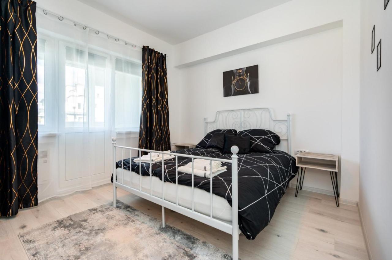 Spacious And Cozy Apartment In Central Bukarest Eksteriør billede