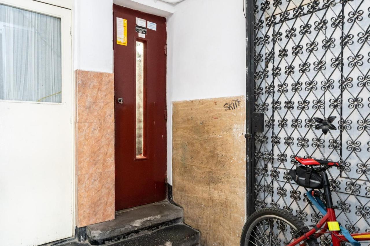 Spacious And Cozy Apartment In Central Bukarest Eksteriør billede